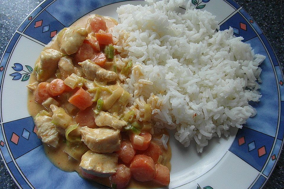 Rotes Thai-Curry mit Hähnchen