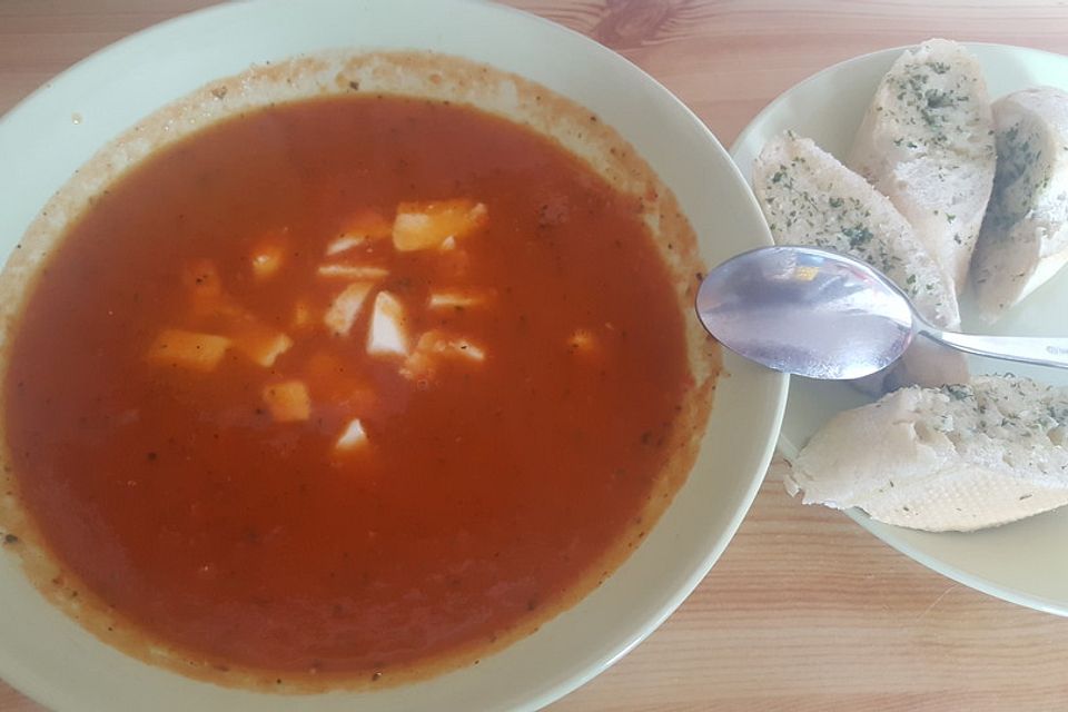 Schnelle Paprika - Tomaten - Suppe