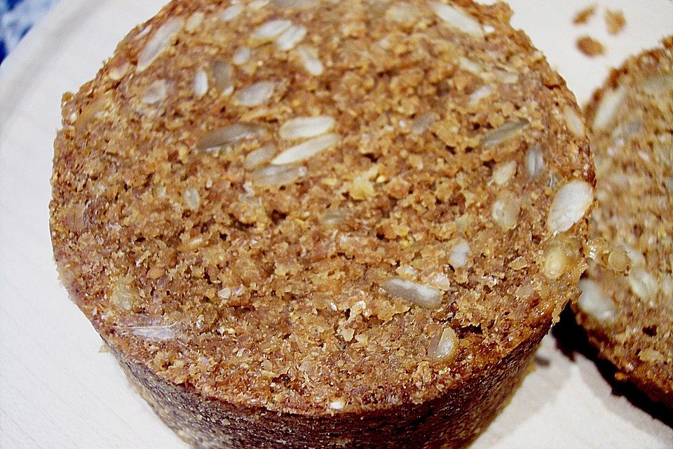 Rundes Schwarzbrot