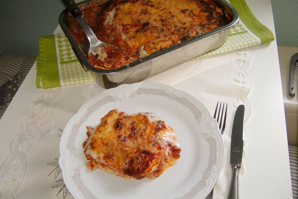 Béchamel-Hackfleisch-Lasagne