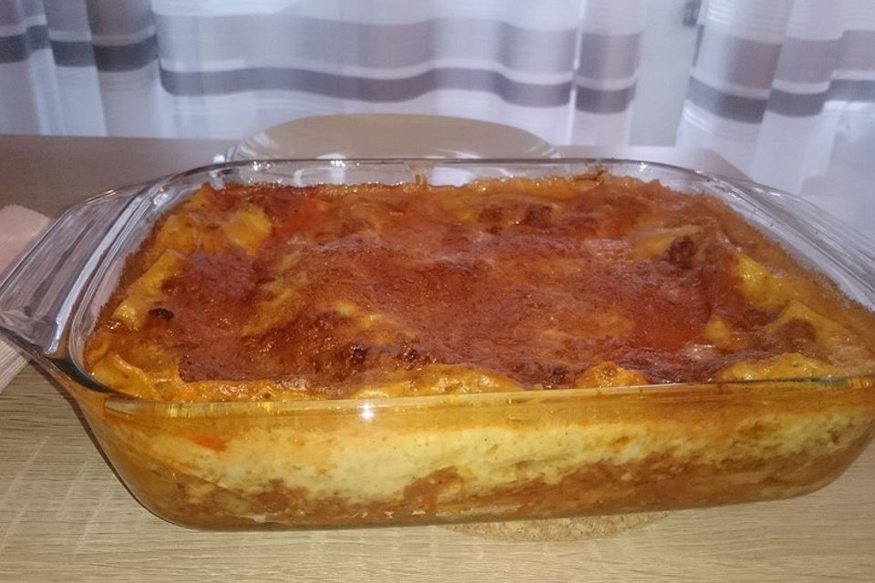 Béchamel-Hackfleisch-Lasagne