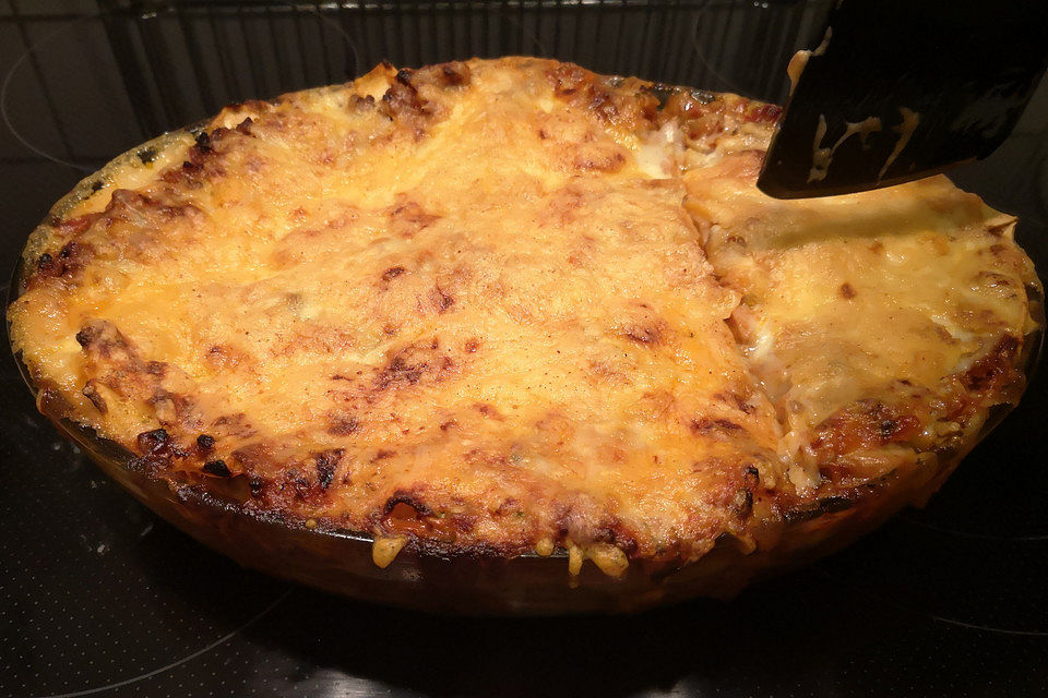 Béchamel-Hackfleisch-Lasagne