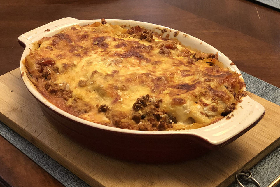 Béchamel-Hackfleisch-Lasagne