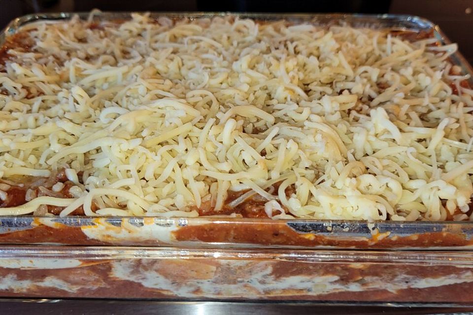 Béchamel-Hackfleisch-Lasagne