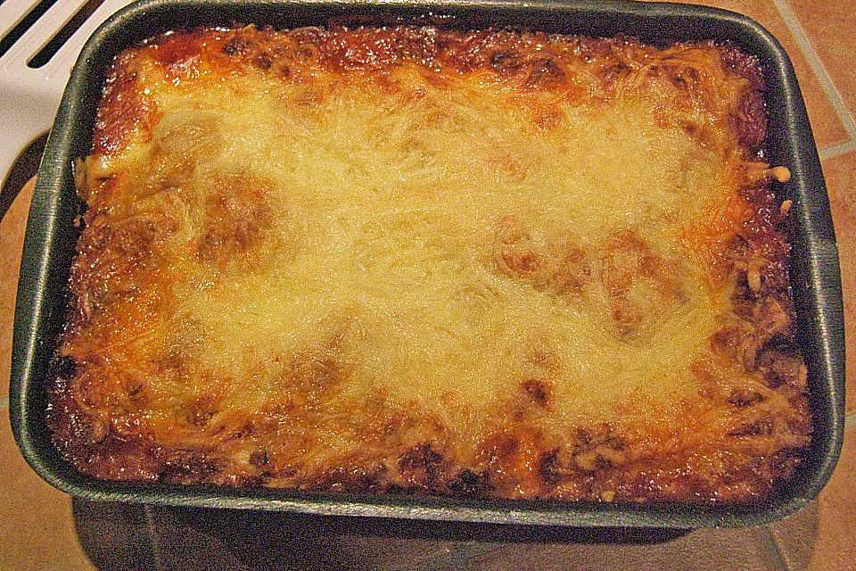 Béchamel-Hackfleisch-Lasagne