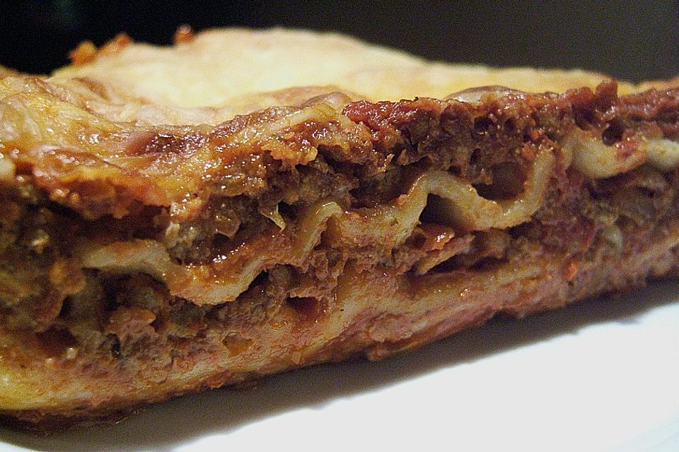 Béchamel-Hackfleisch-Lasagne