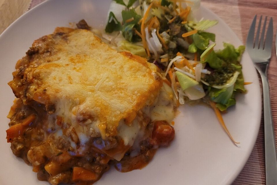 Béchamel-Hackfleisch-Lasagne