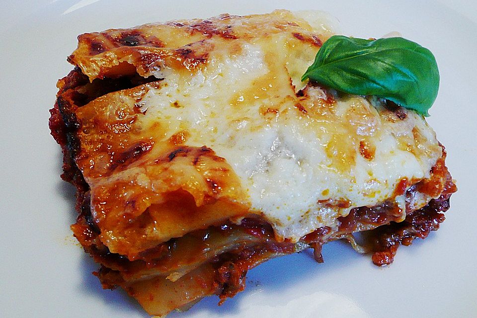 Béchamel-Hackfleisch-Lasagne