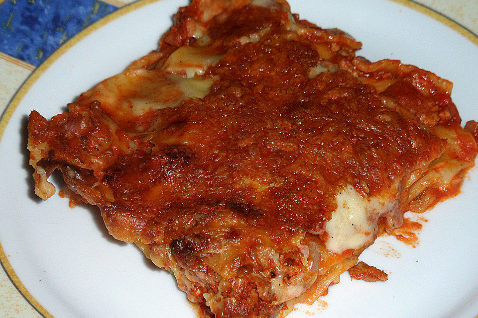 Béchamel-Hackfleisch-Lasagne