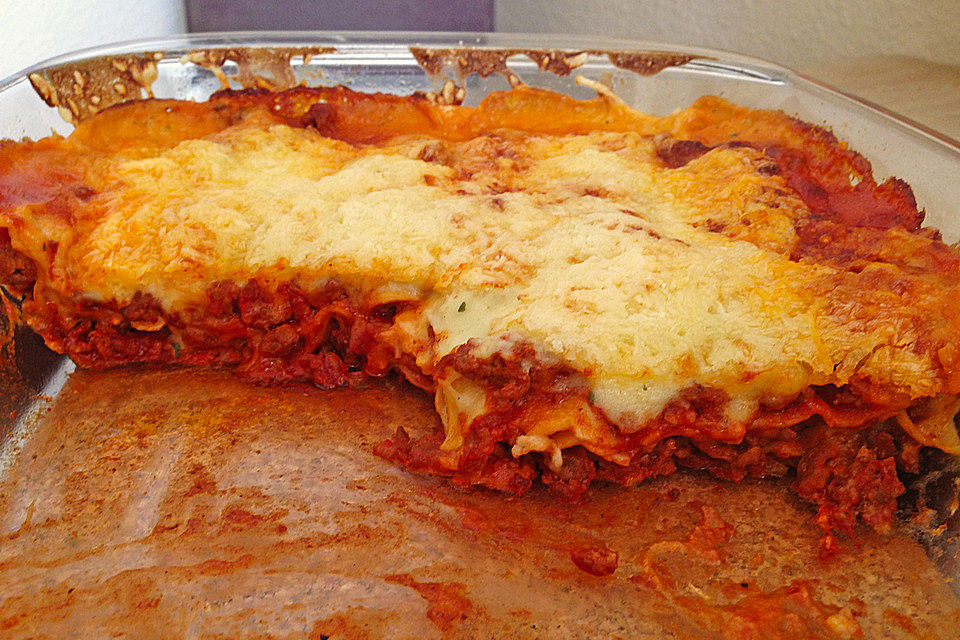 Béchamel-Hackfleisch-Lasagne