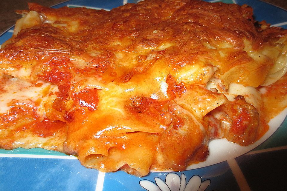 Béchamel-Hackfleisch-Lasagne