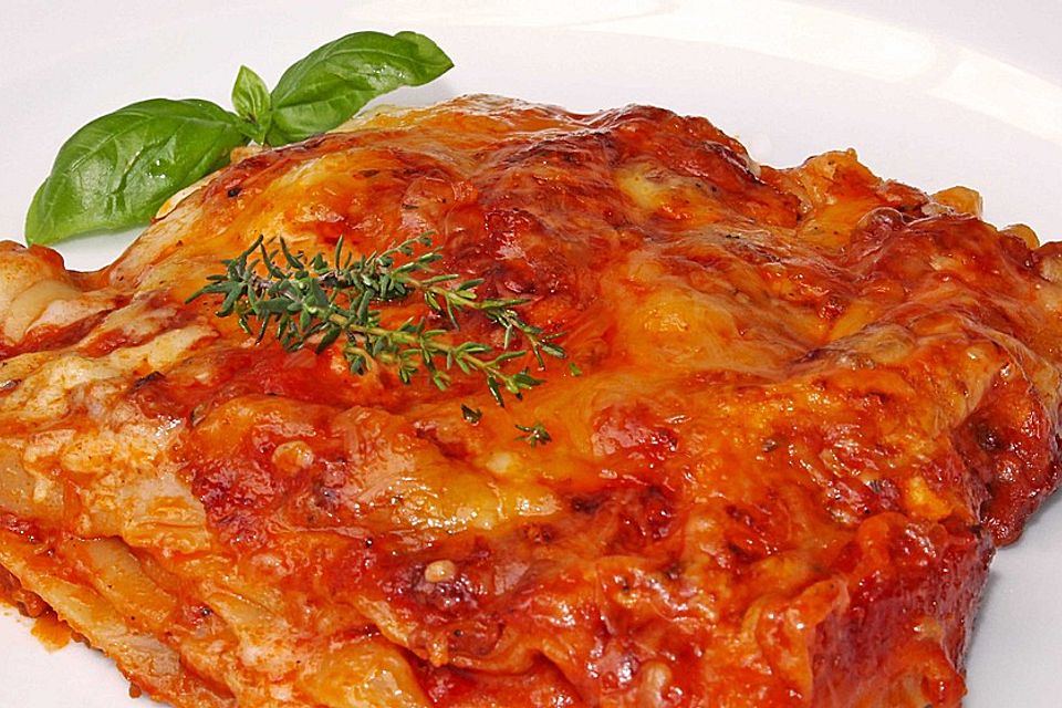 Béchamel-Hackfleisch-Lasagne