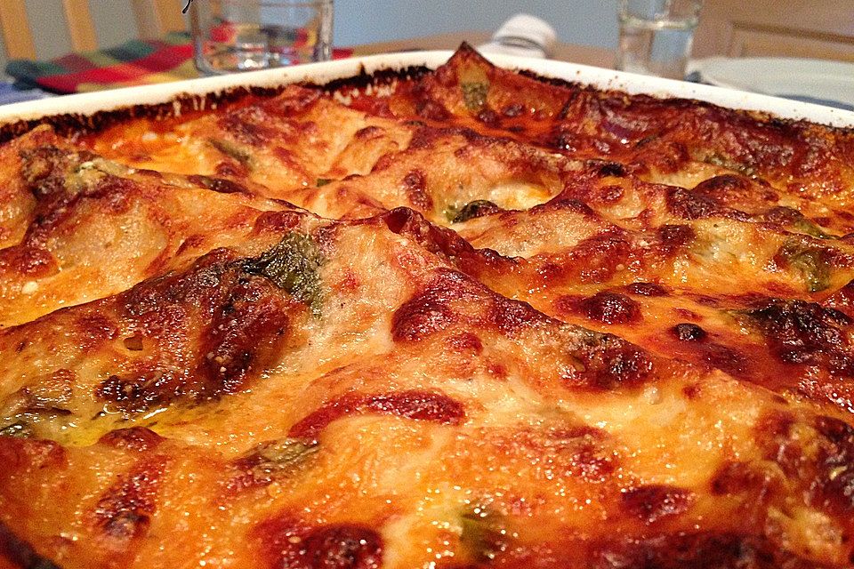 Béchamel-Hackfleisch-Lasagne