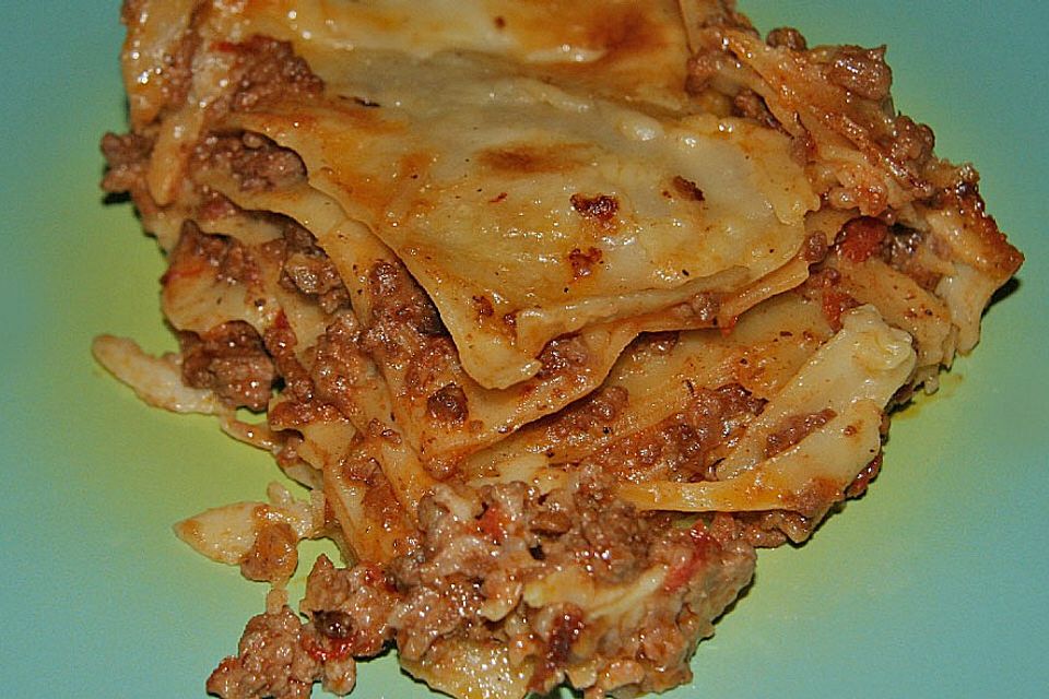 Béchamel-Hackfleisch-Lasagne