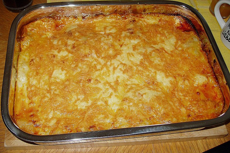 Béchamel-Hackfleisch-Lasagne