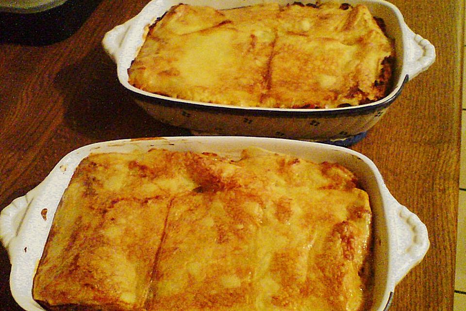 Béchamel-Hackfleisch-Lasagne