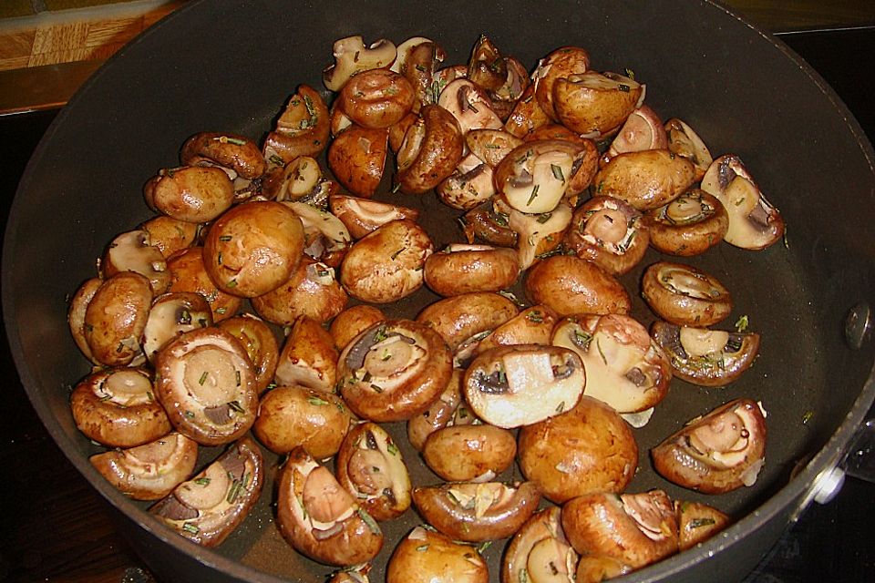 Antipasti - marinierte Champignons