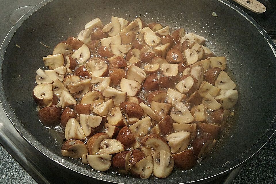 Antipasti - marinierte Champignons