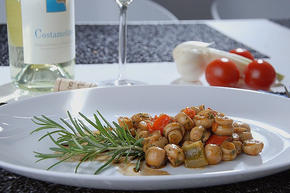 Antipasti - marinierte Champignons