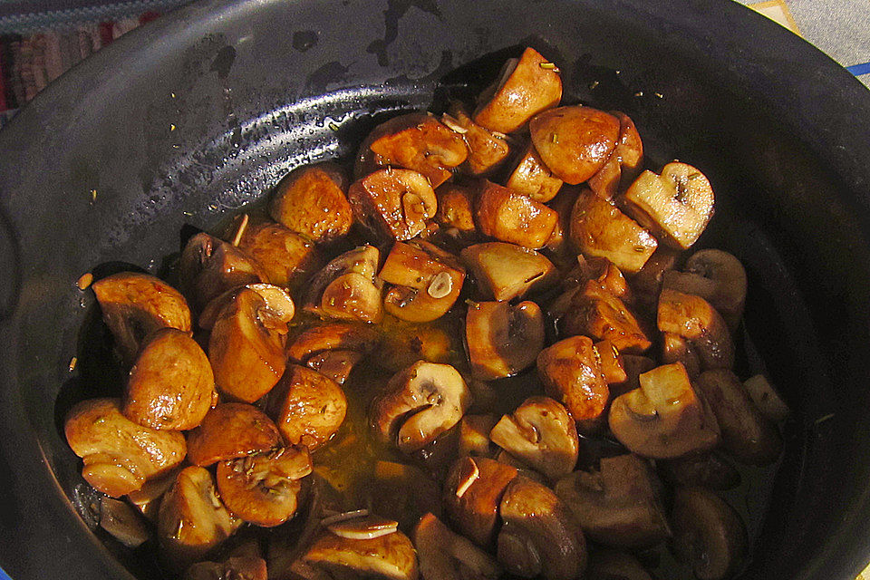 Antipasti - marinierte Champignons