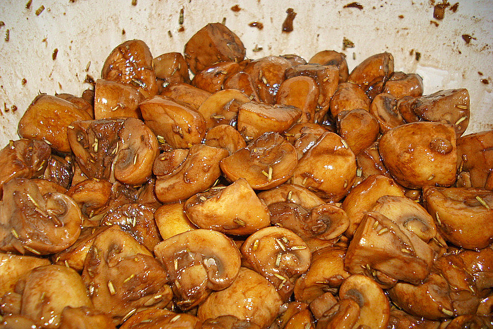 Antipasti - marinierte Champignons