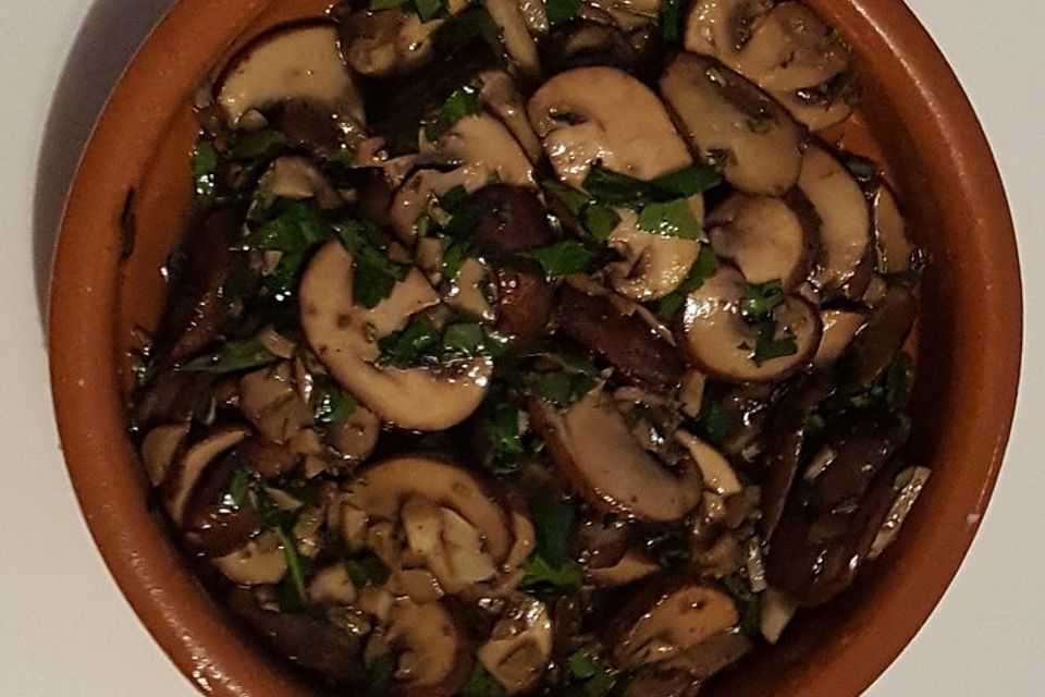 Antipasti - marinierte Champignons