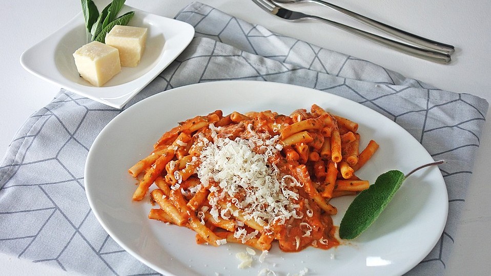 Einfache Tomaten - Sahne Sauce von Anyana Einfache Tomaten - Sahne Sauce von Anyana