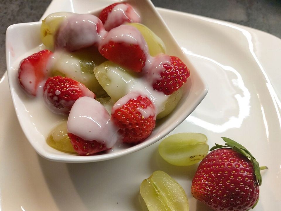 Erdbeer - Trauben - Joghurt von Deiwl| Chefkoch