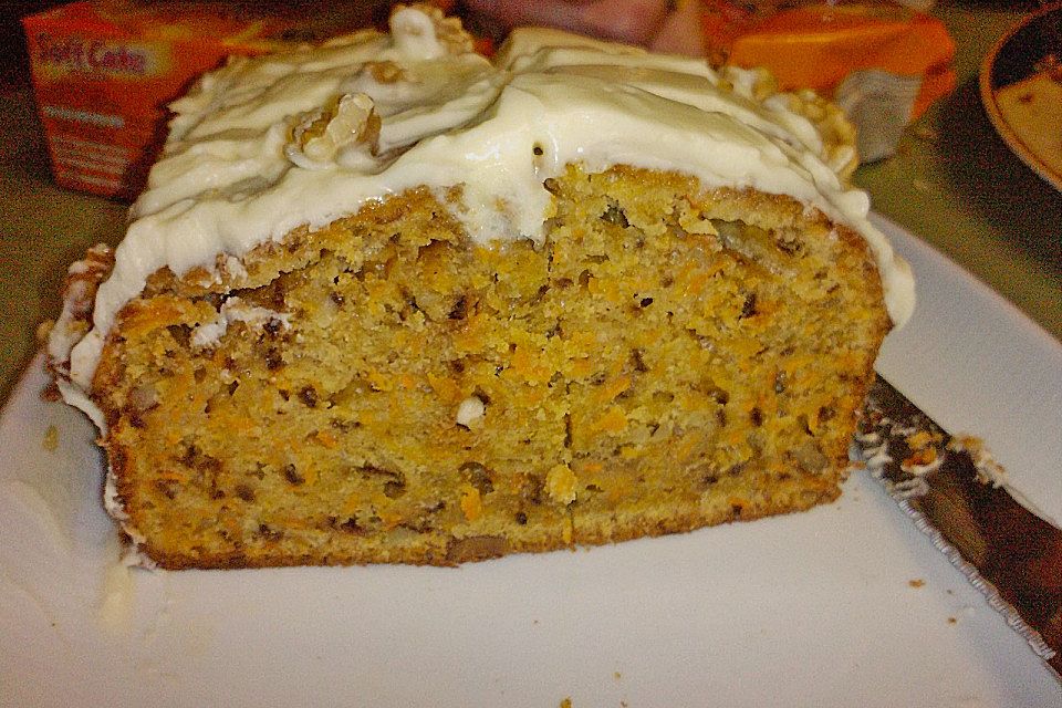 Delicious Cream Cheese Carrot Cake