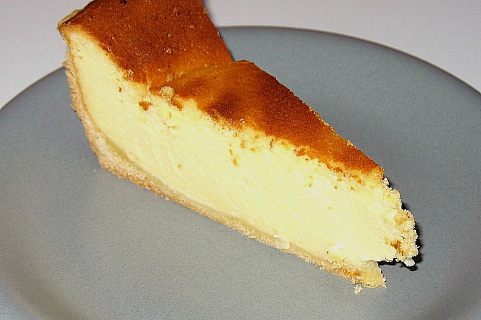 Käsekuchen mit Quark und Sahne