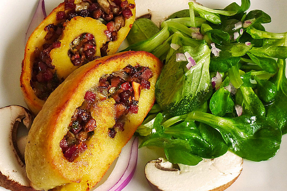 Dieters Knödel Roulade mit Pilz - Füllung