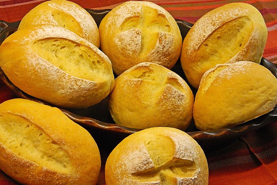 Buttermilchbrötchen