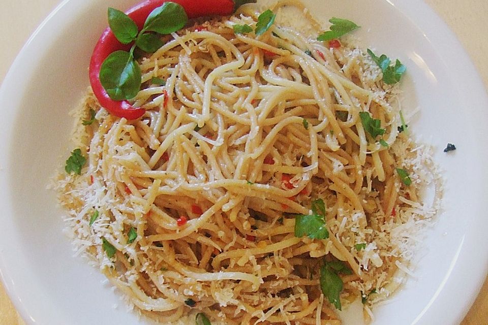 Spaghettini aglio, olio e peperoncino