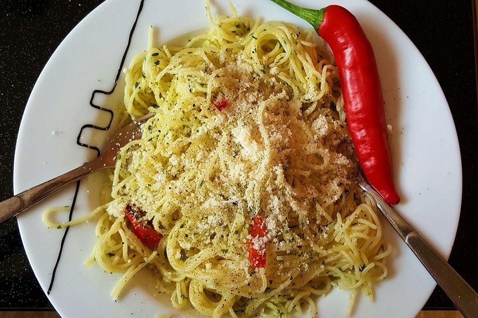 Spaghettini aglio, olio e peperoncino