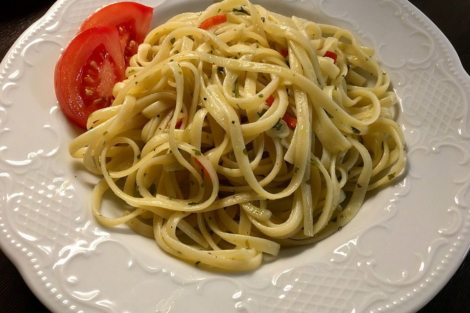 Spaghettini aglio, olio e peperoncino