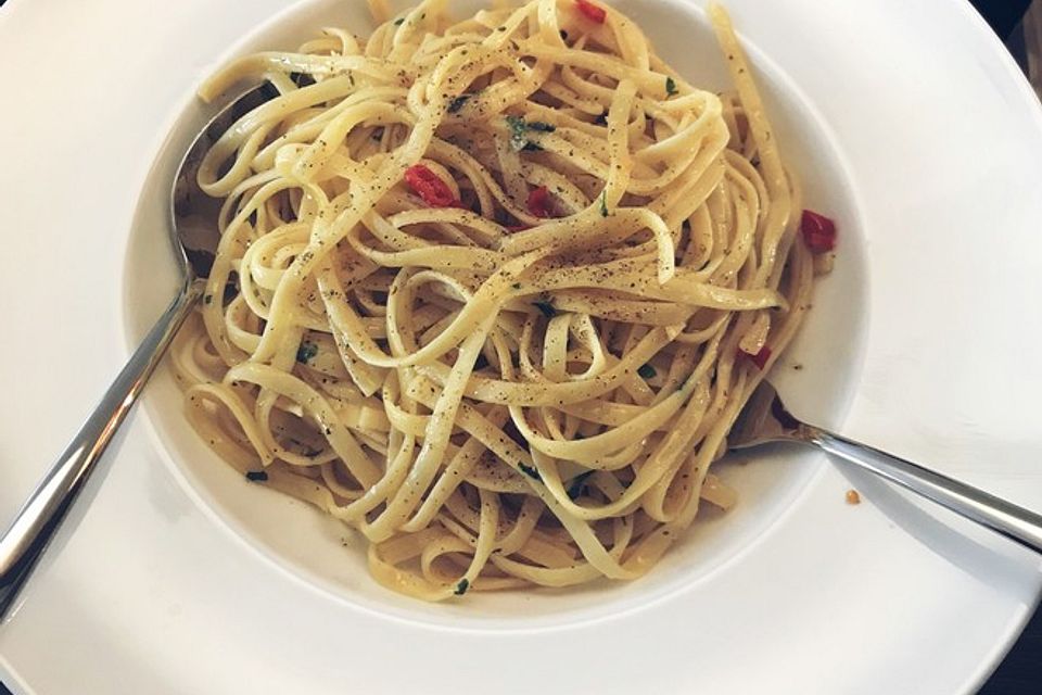 Spaghettini aglio, olio e peperoncino