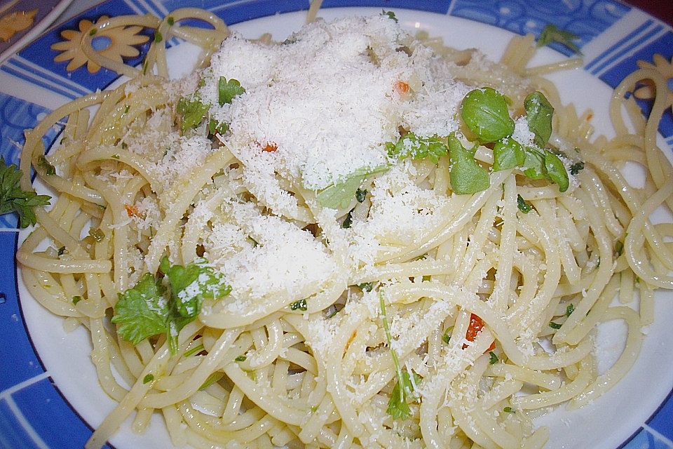 Spaghettini aglio, olio e peperoncino