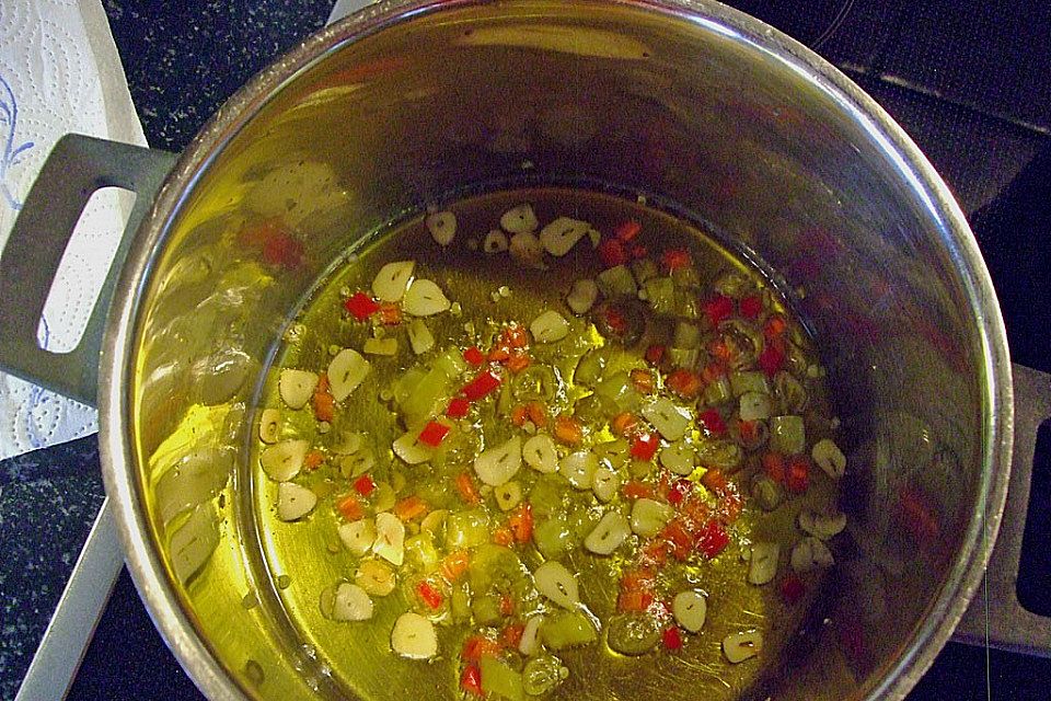 Spaghettini aglio, olio e peperoncino