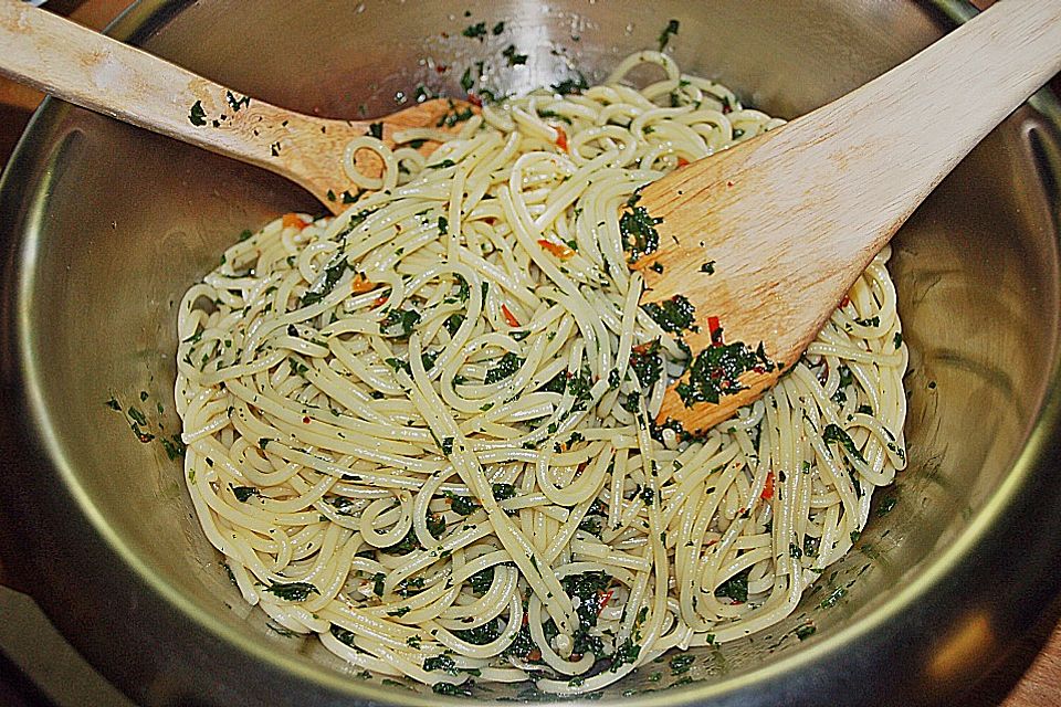 Spaghettini aglio, olio e peperoncino