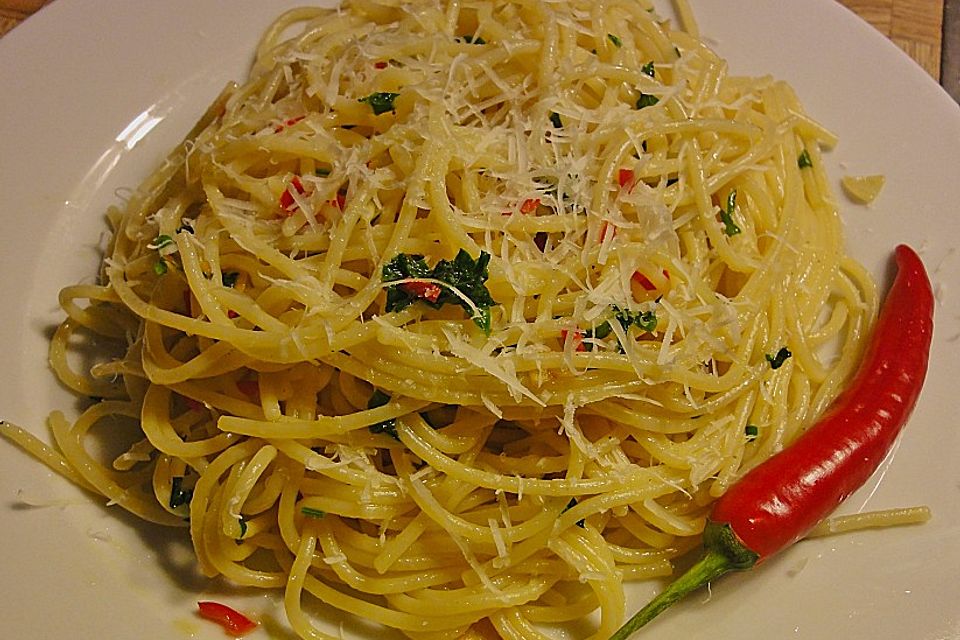 Spaghettini aglio, olio e peperoncino