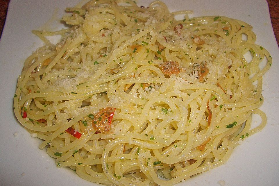 Spaghettini aglio, olio e peperoncino