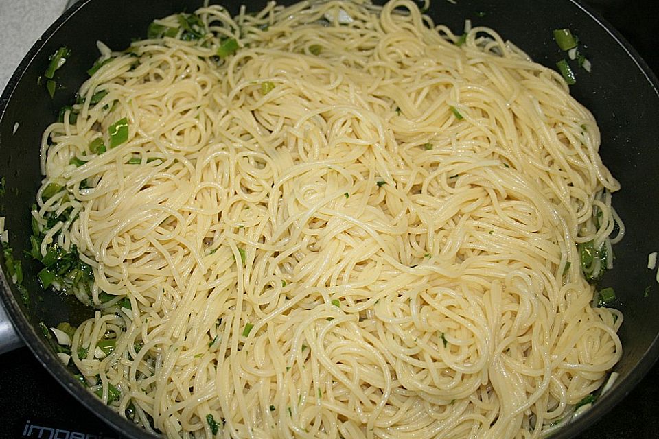 Spaghettini aglio, olio e peperoncino