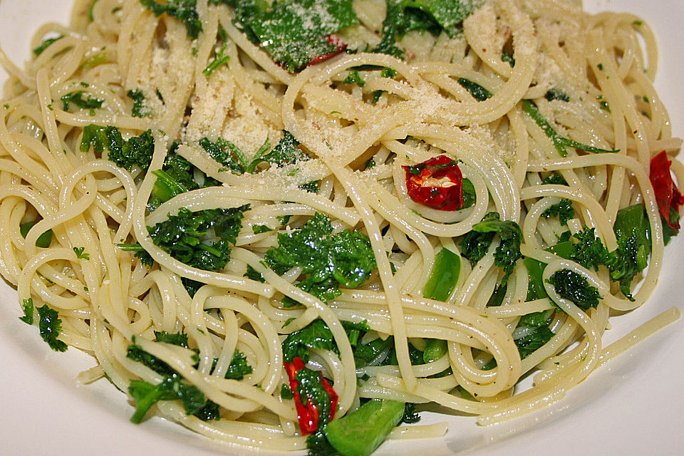 Spaghettini aglio, olio e peperoncino