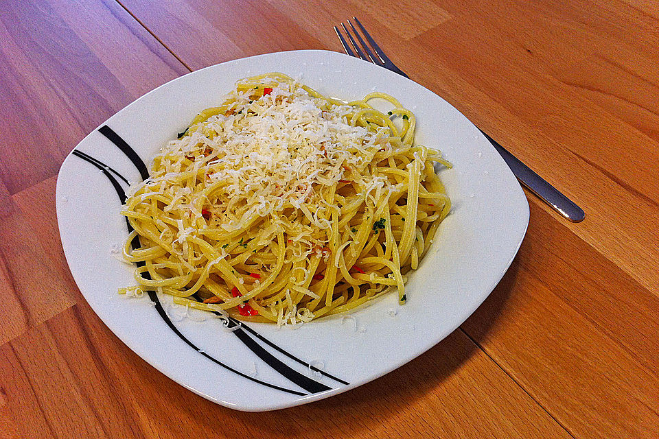 Spaghettini aglio, olio e peperoncino