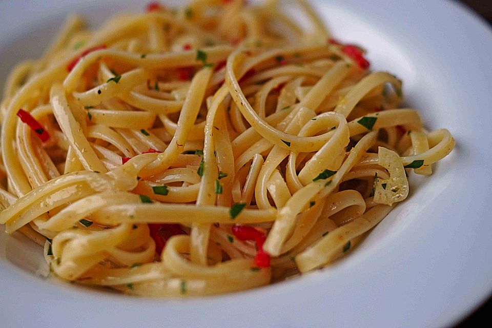 Spaghettini aglio, olio e peperoncino