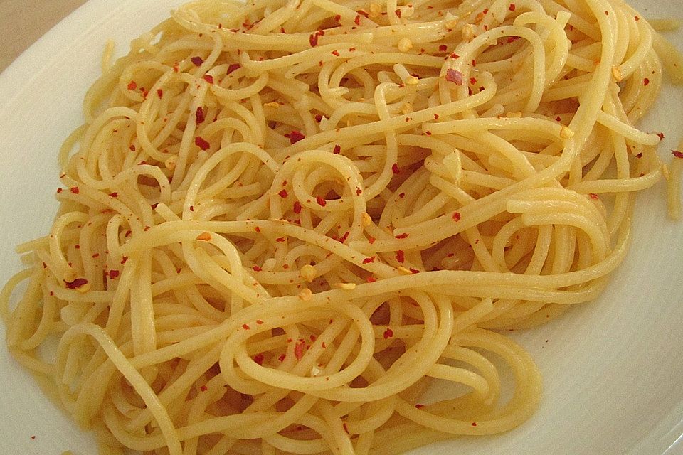 Spaghettini aglio, olio e peperoncino