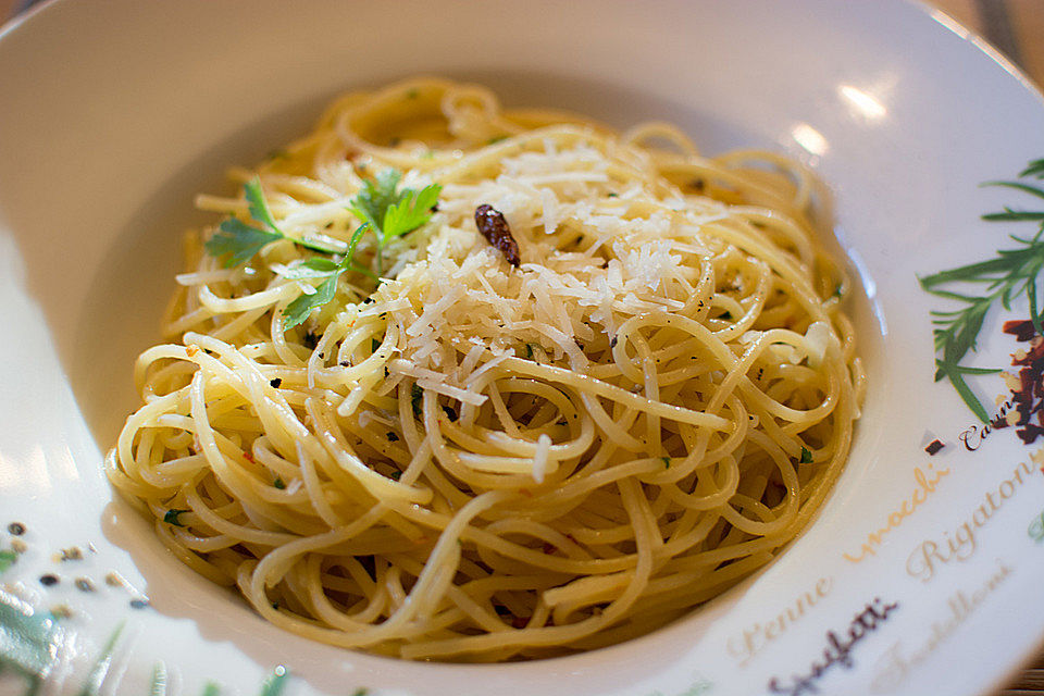 Spaghettini aglio, olio e peperoncino