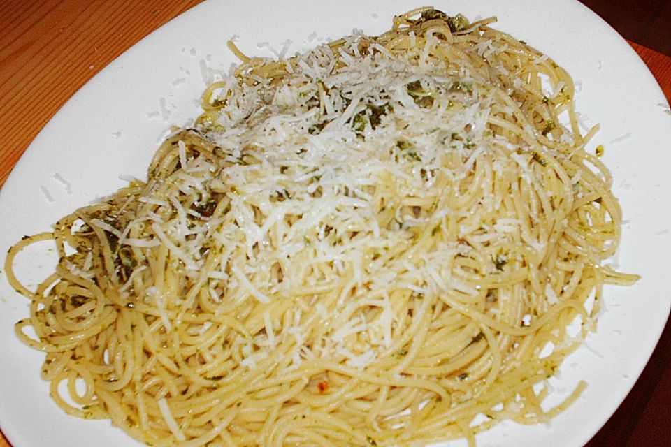 Spaghettini aglio, olio e peperoncino