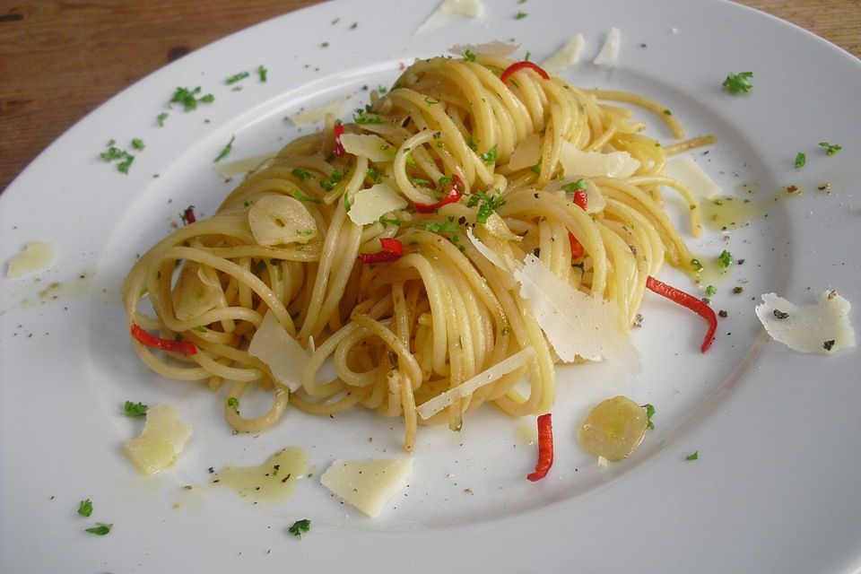 Spaghettini aglio, olio e peperoncino