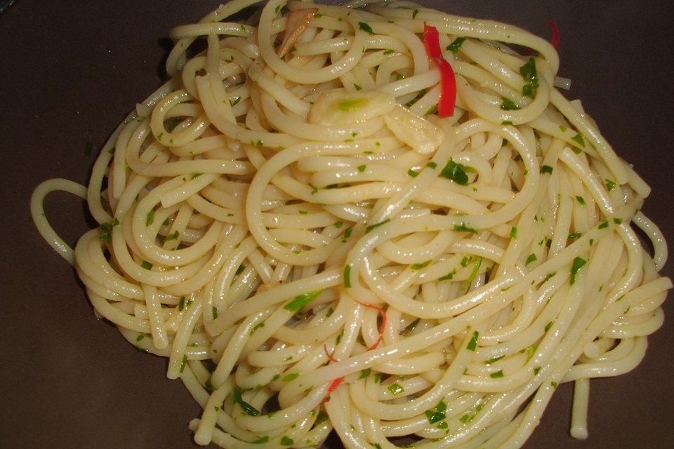 Spaghettini aglio, olio e peperoncino